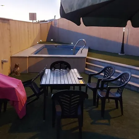 Casa En Con Vistas En Zona El Serrallo