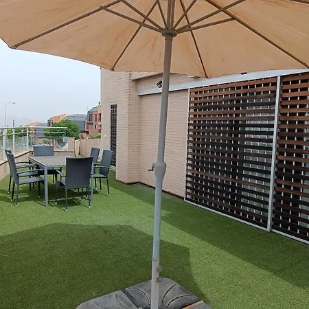 Casa En Con Vistas En Zona El Serrallo Séjour chez l'habitant *